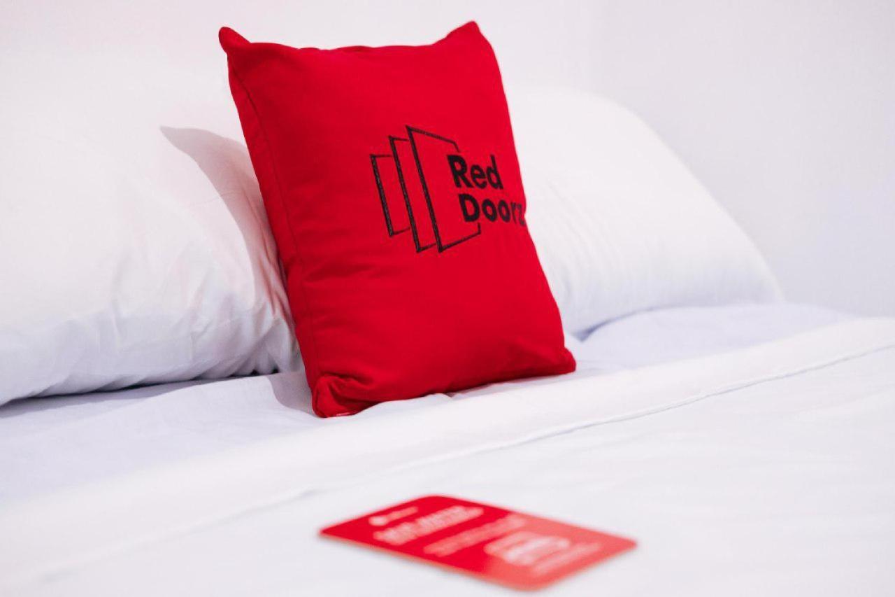 RedDoorz Plus near Jakarta Kota Station - Minimum Stay 6 Nights Exterior foto